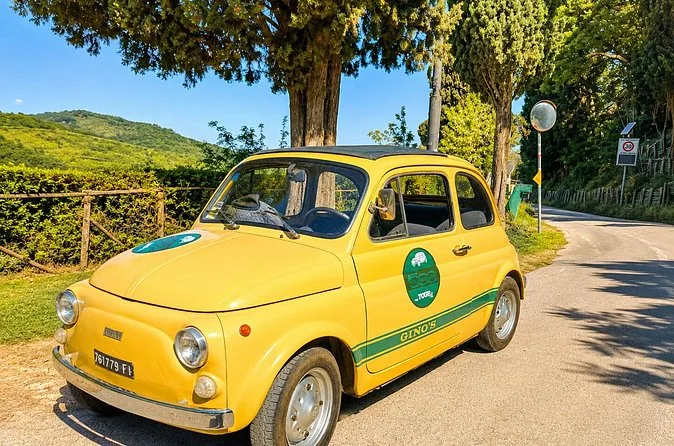 Vintage Fiat 500 Tour with Lunch & Wine